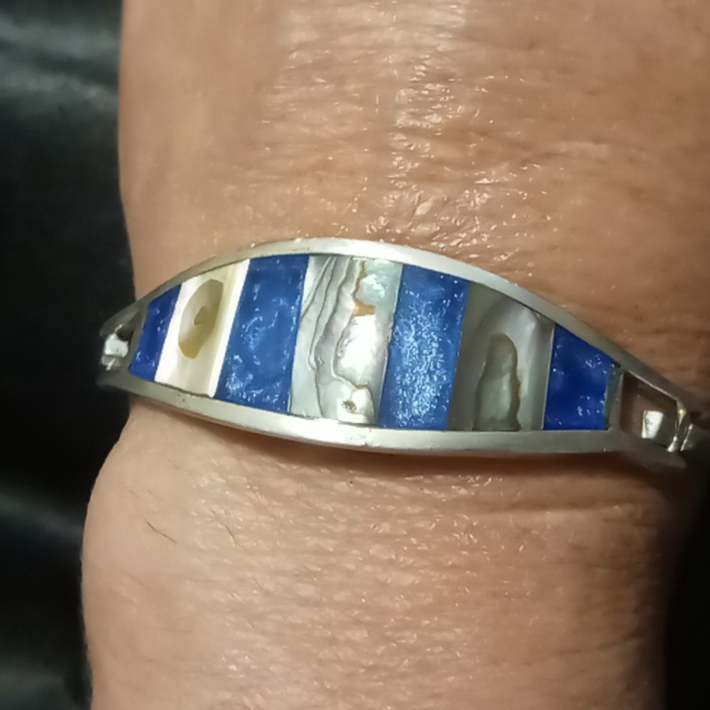 Taxco Sterling silver 925 abalone natural shell and blue inlay bracelet.
